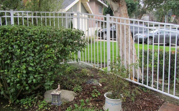 Aluminum Fence in Yard— Hattiesburg, MS — United Fence Co