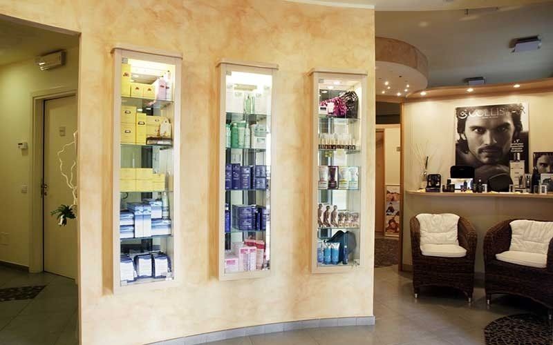 vetrina prodotti centro estetico