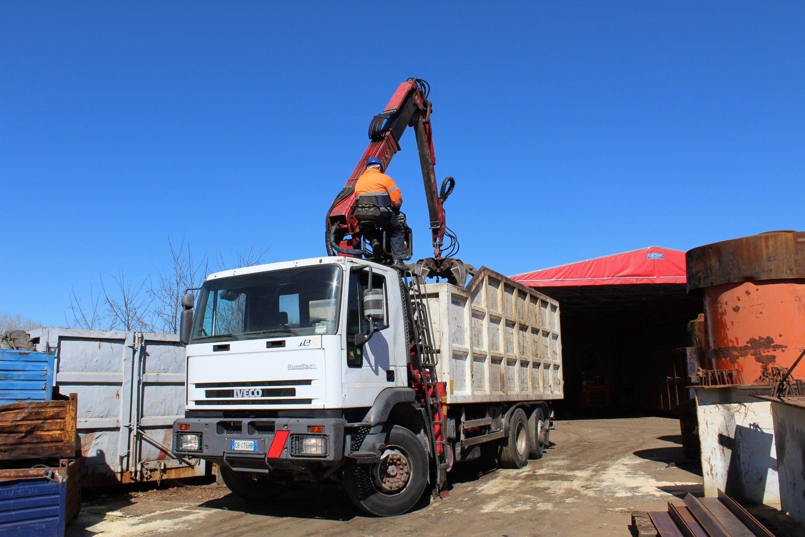 mezzo per la raccolta rifiuti