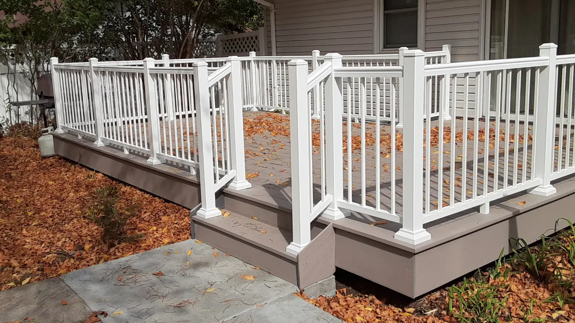 Composite deck with white railing