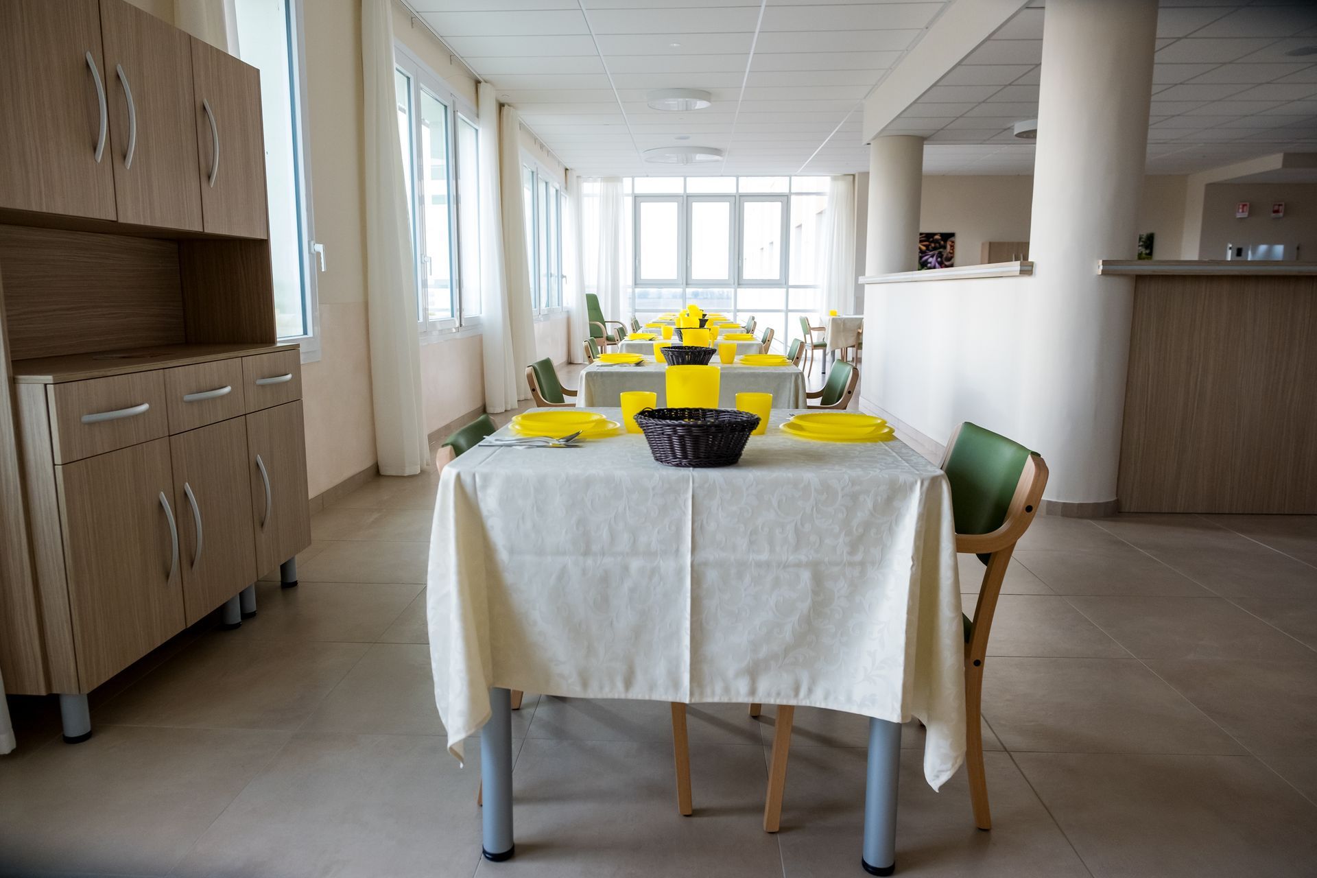 sala da pranzo centro servizi anziani bellini