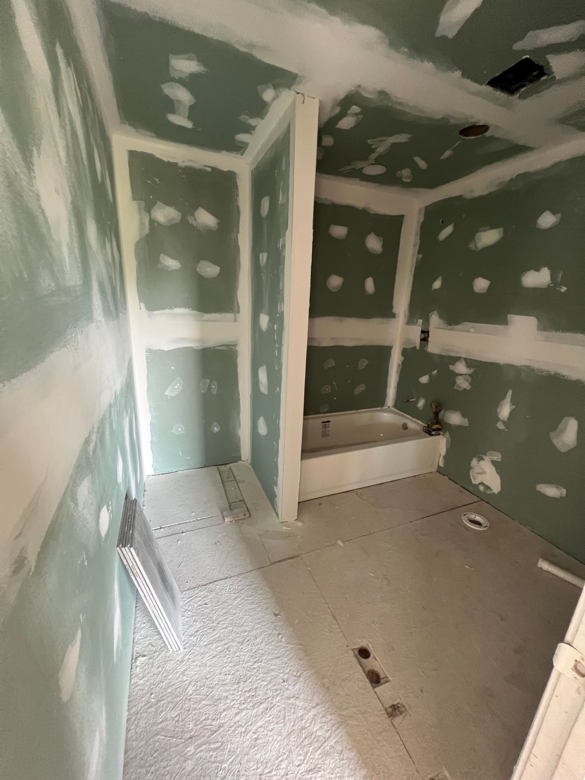bathroom remodel - before