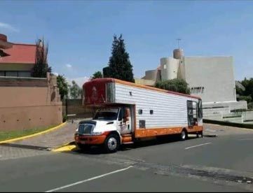 TRANSPORTES Y MUDANZAS ELIZALDE