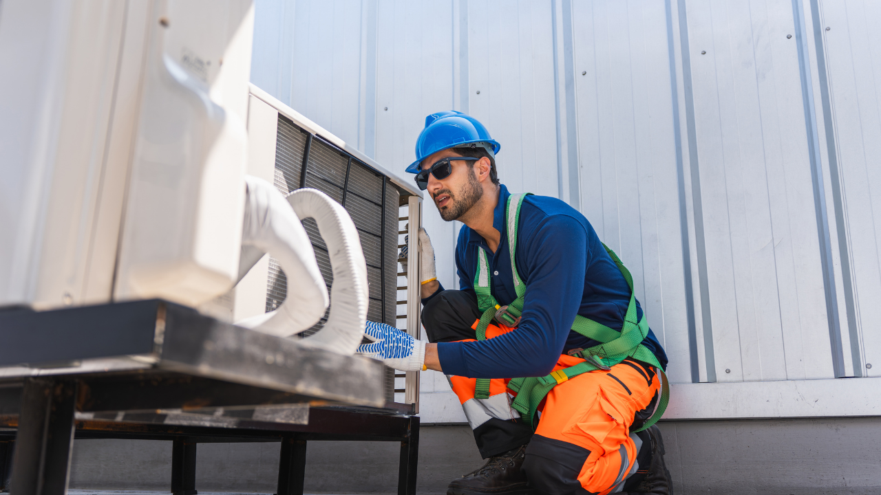 HVAC Field Service Software: A Buyer's Guide and Platform Comparison