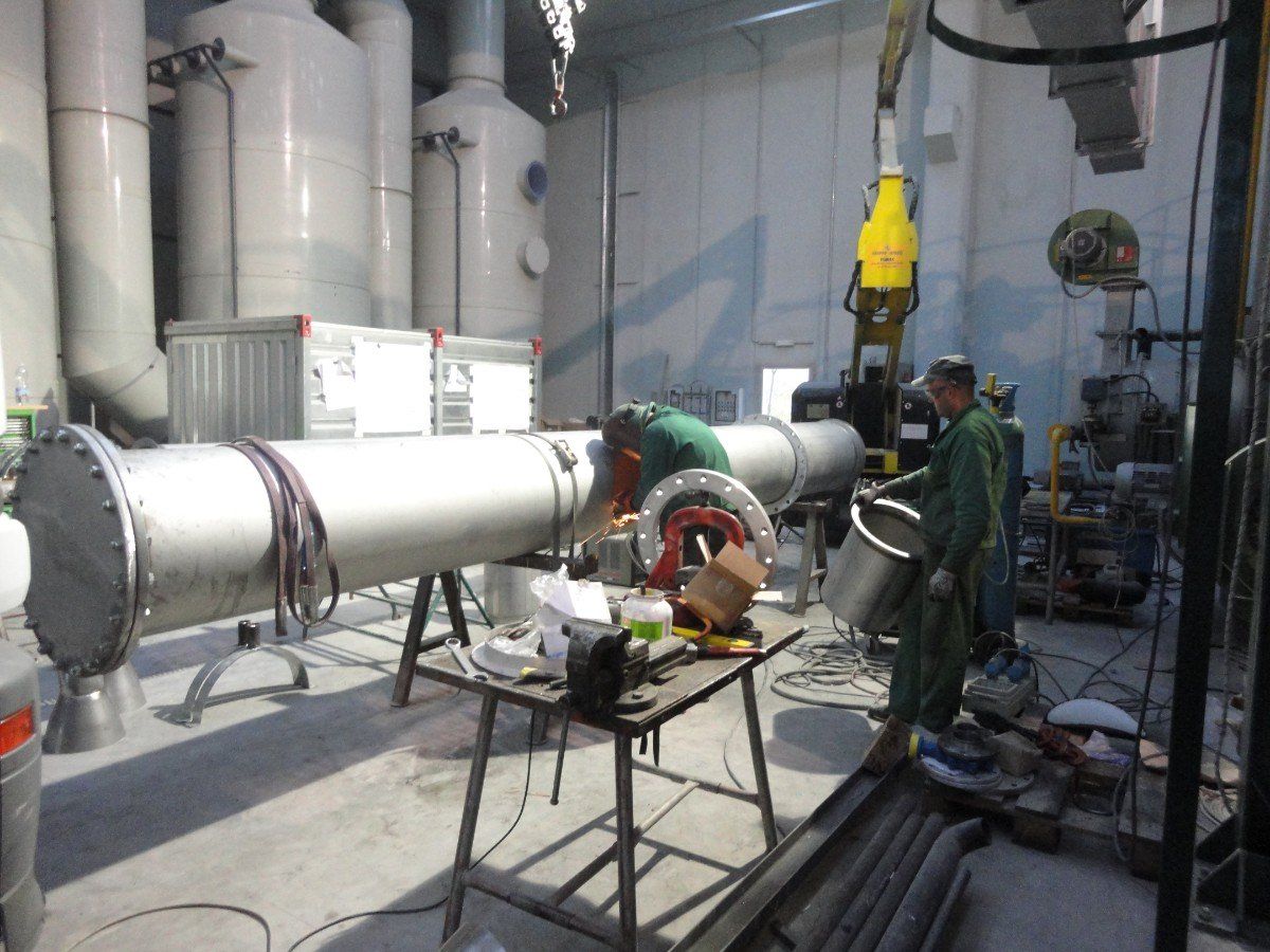 posa di tubazioni per impianti di aspirazione