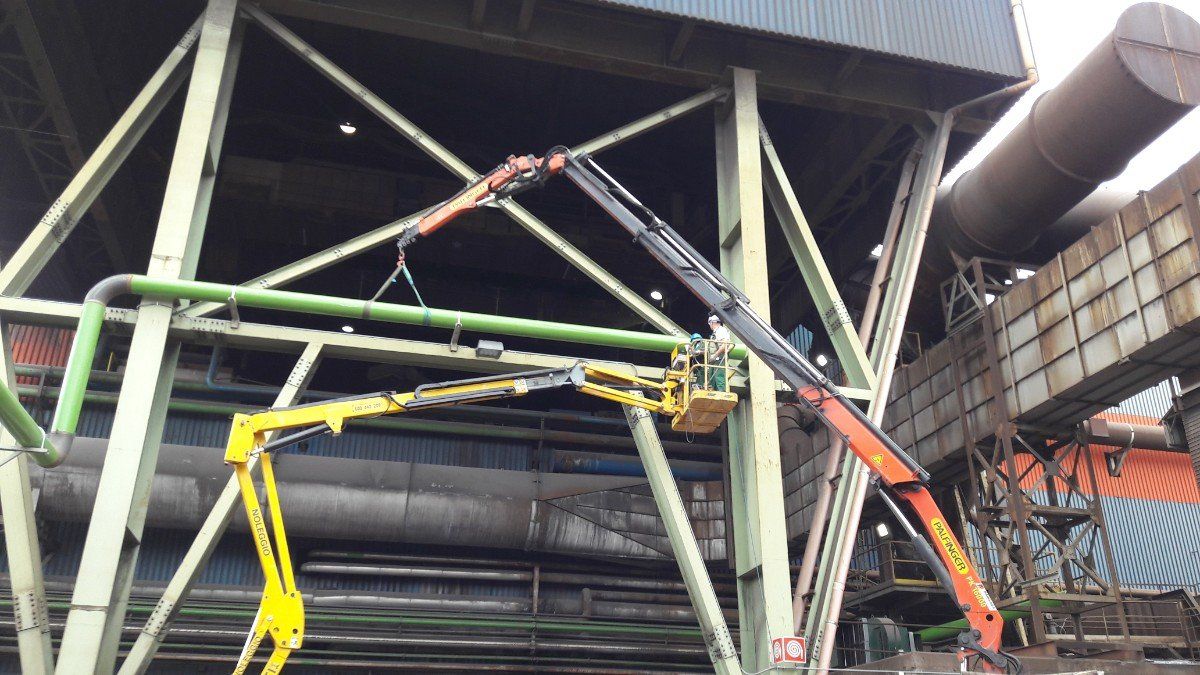 montaggio di tubazioni per impianti meccanici