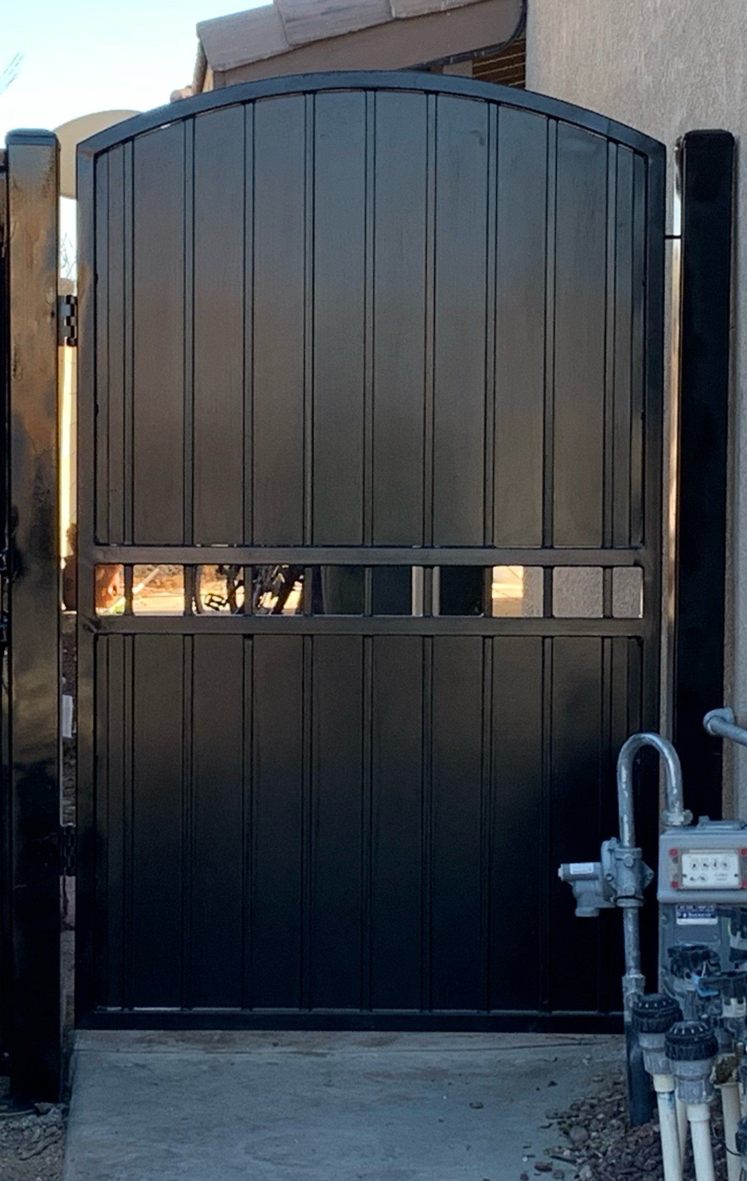 Iron Gate - Lancaster, CA - Sav-On Fence Co.