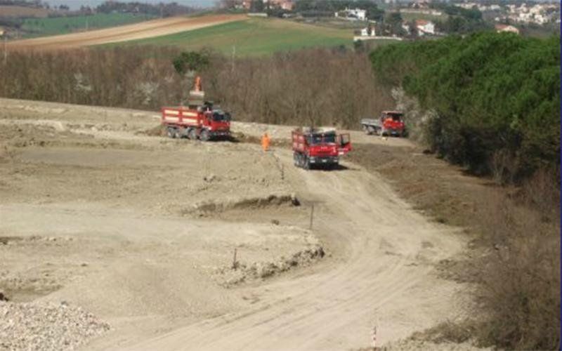 camion in deposito detriti