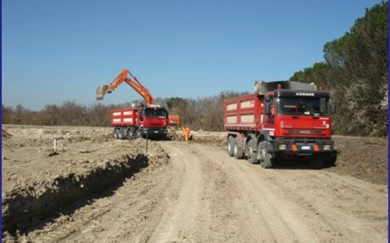 camion edili in azione