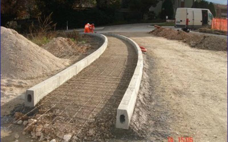 costruzione di un marciapiede