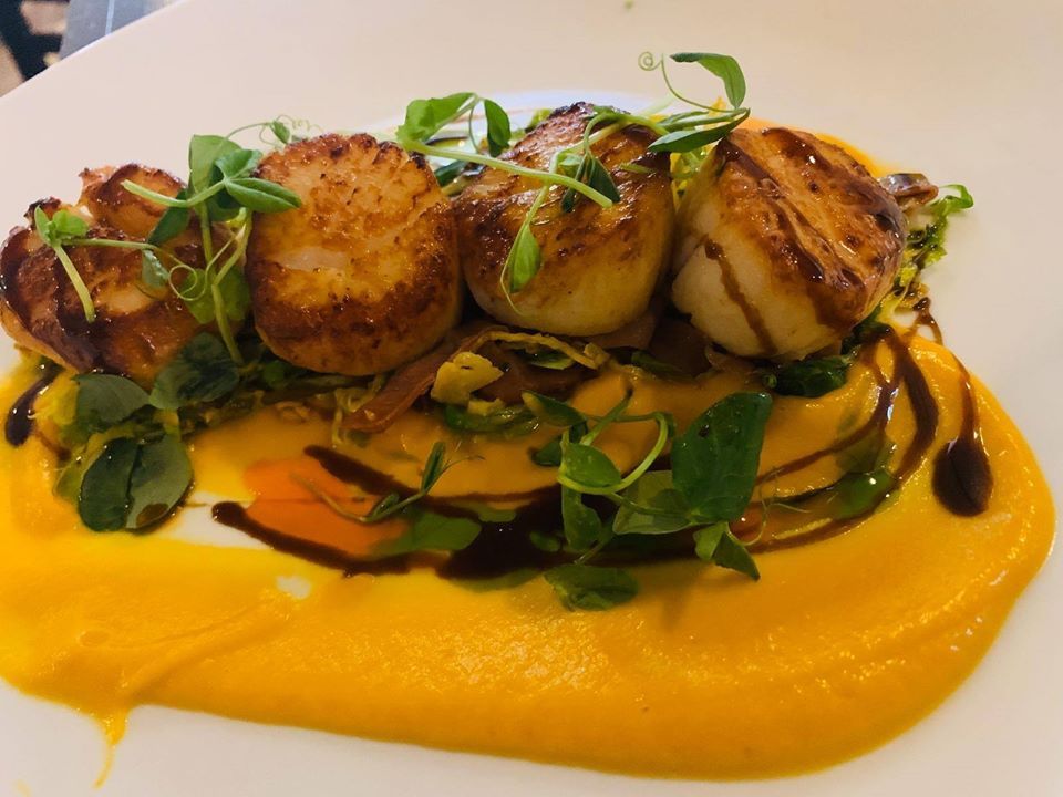 Scallop seafood dinner
