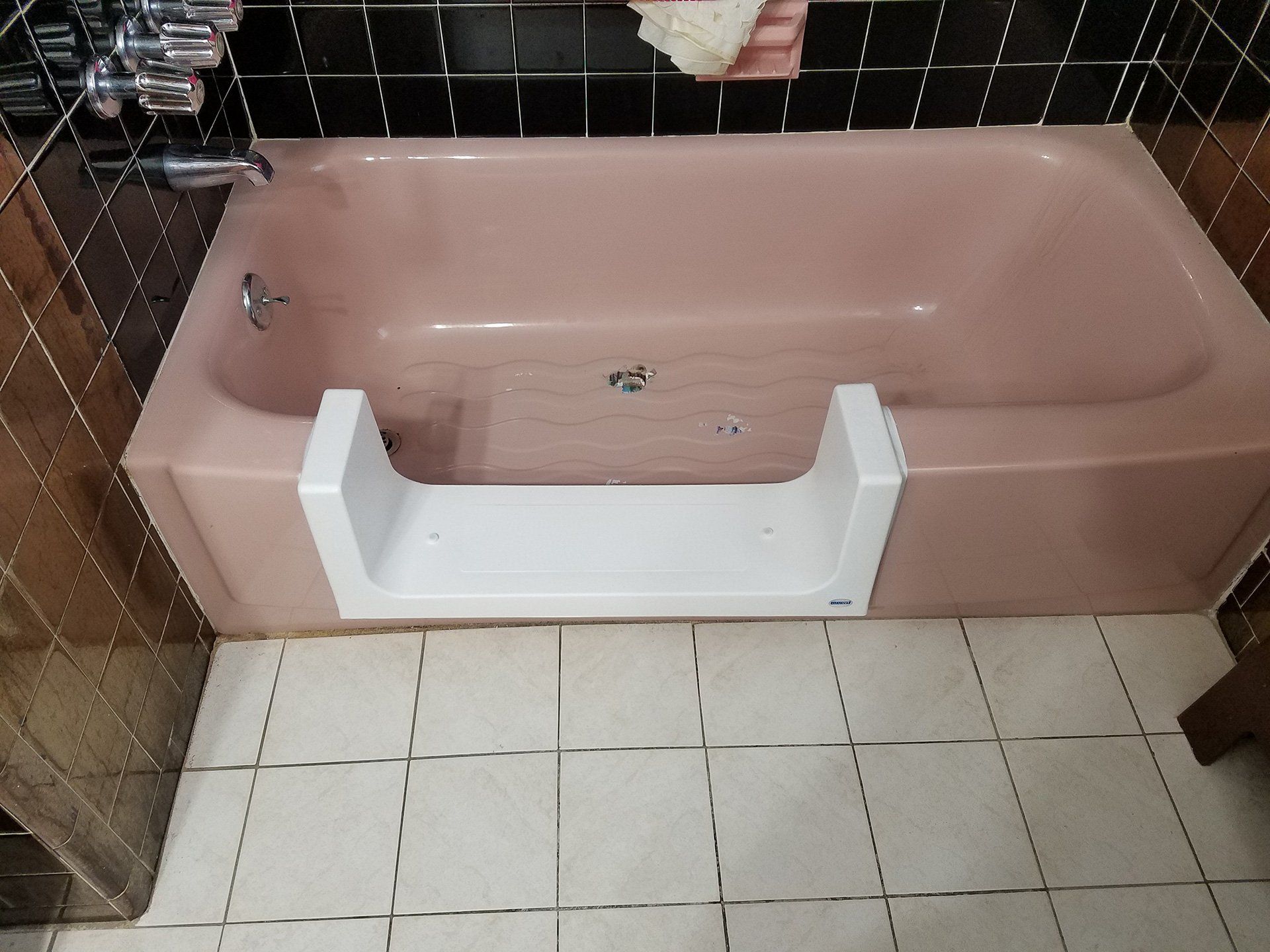 peach color bath tub after renovation