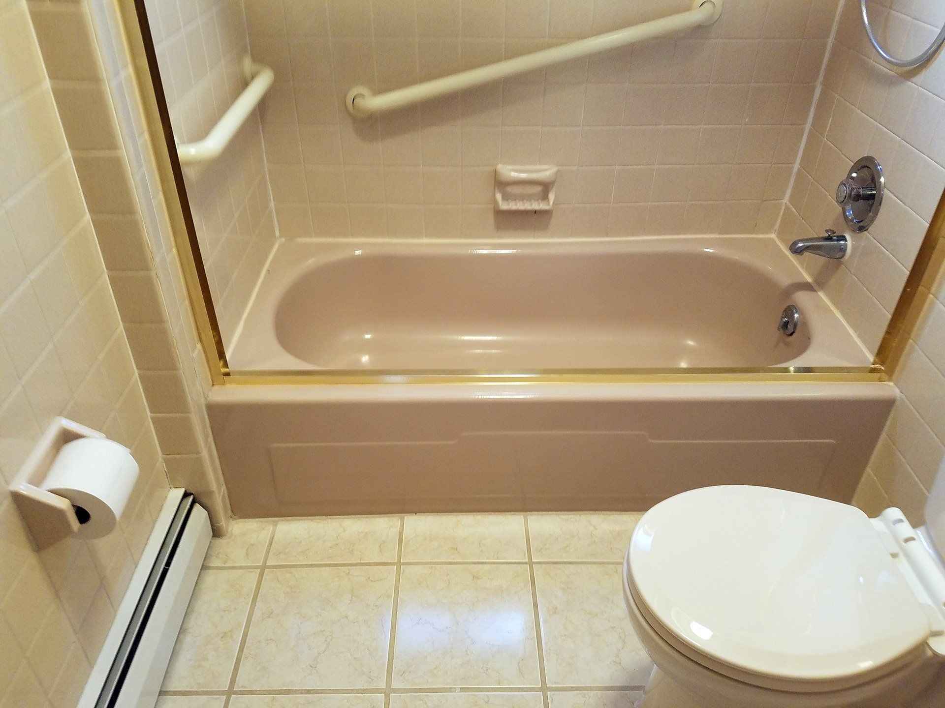 bath tube before remolding