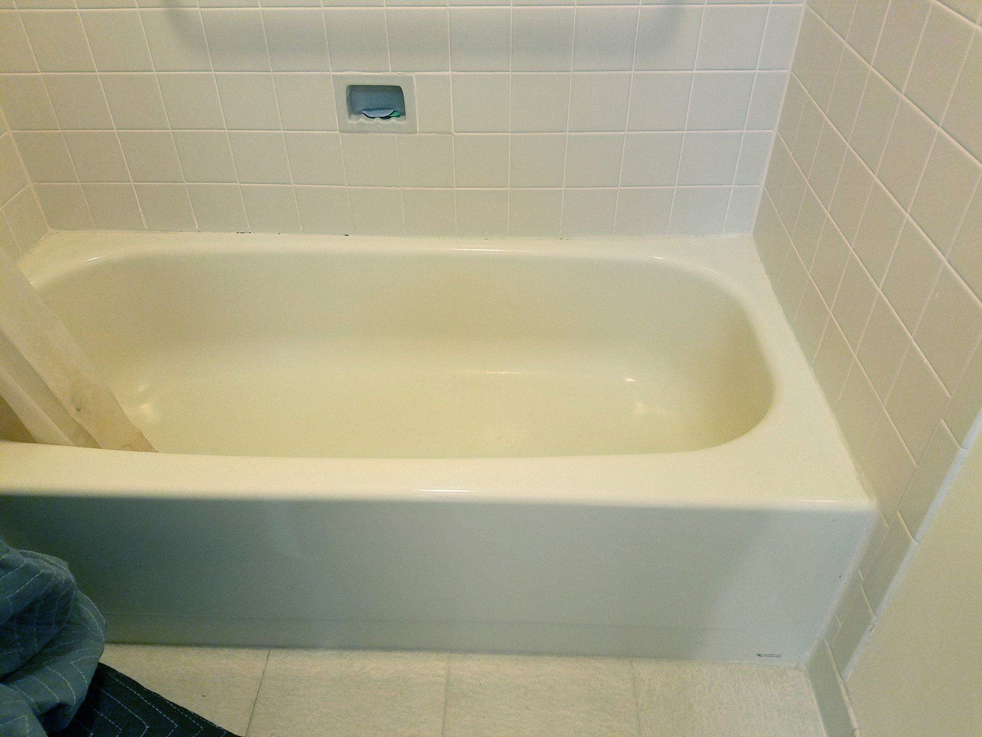 white color bath tube before