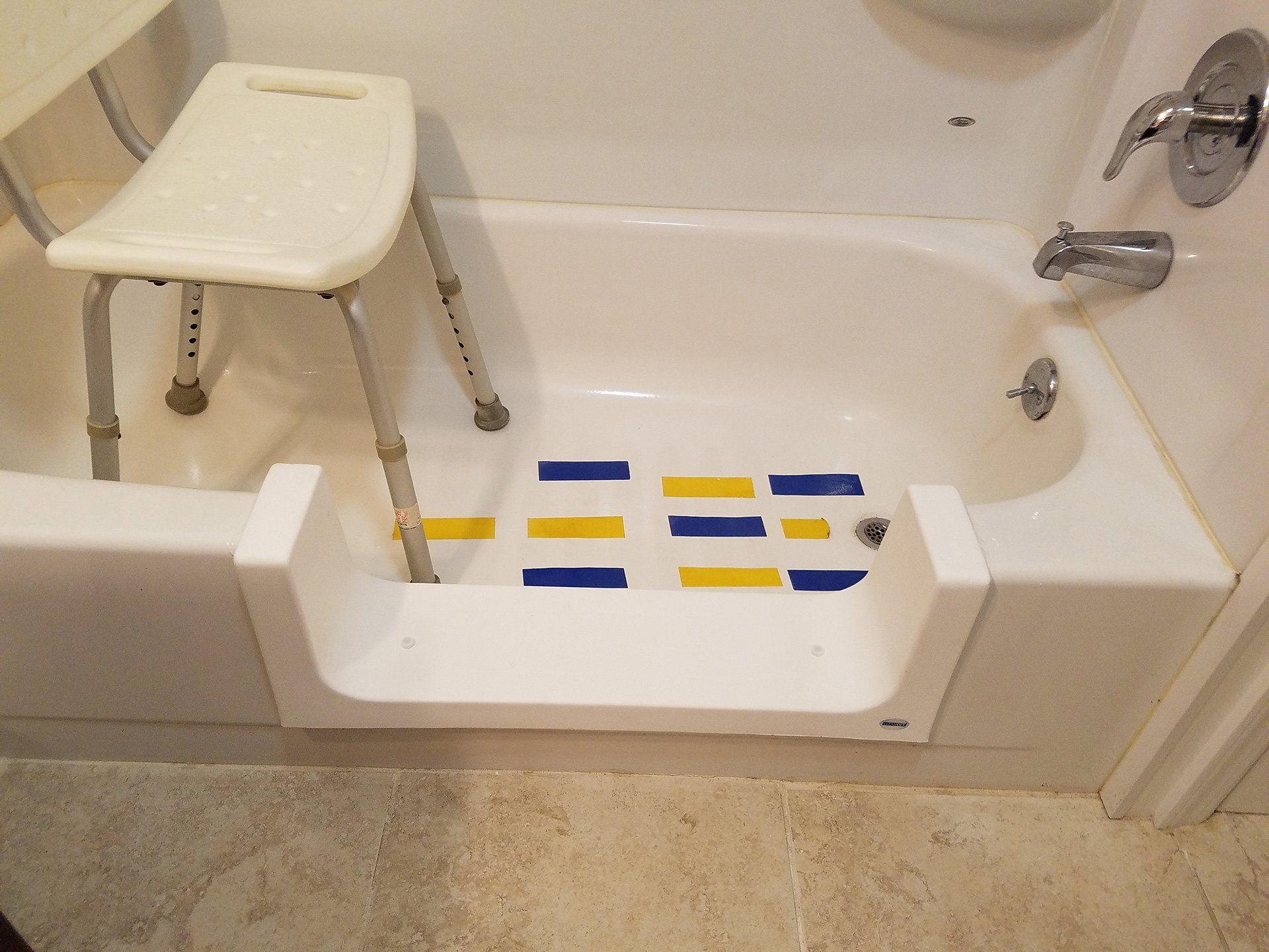 Bath tube with Safety Chair