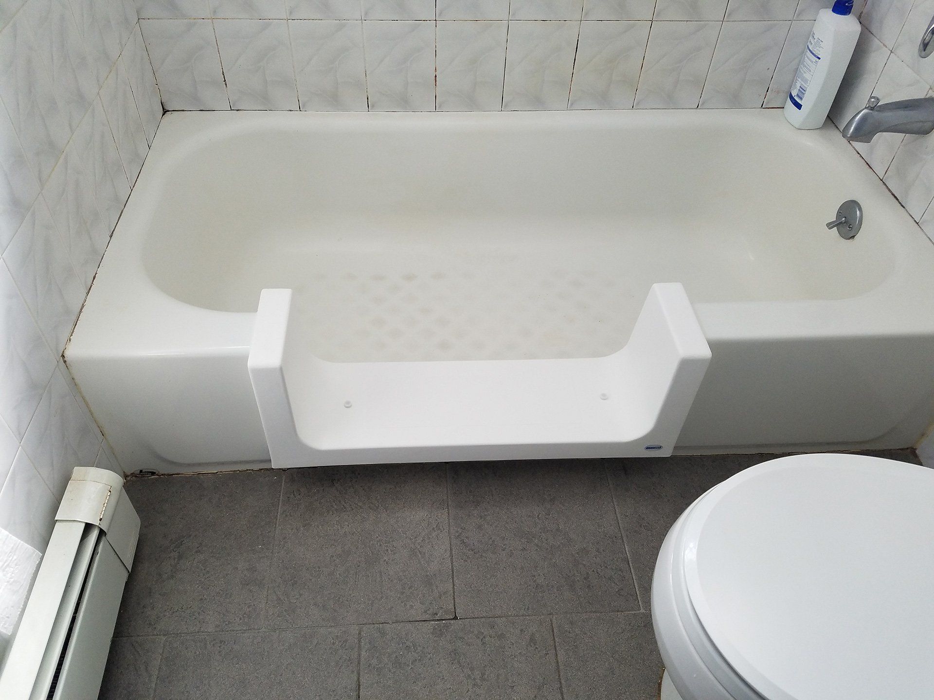 cut white bath tub