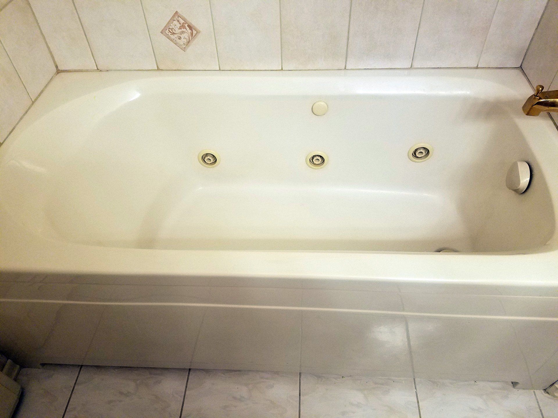 CUT AND BATHE TUBS before