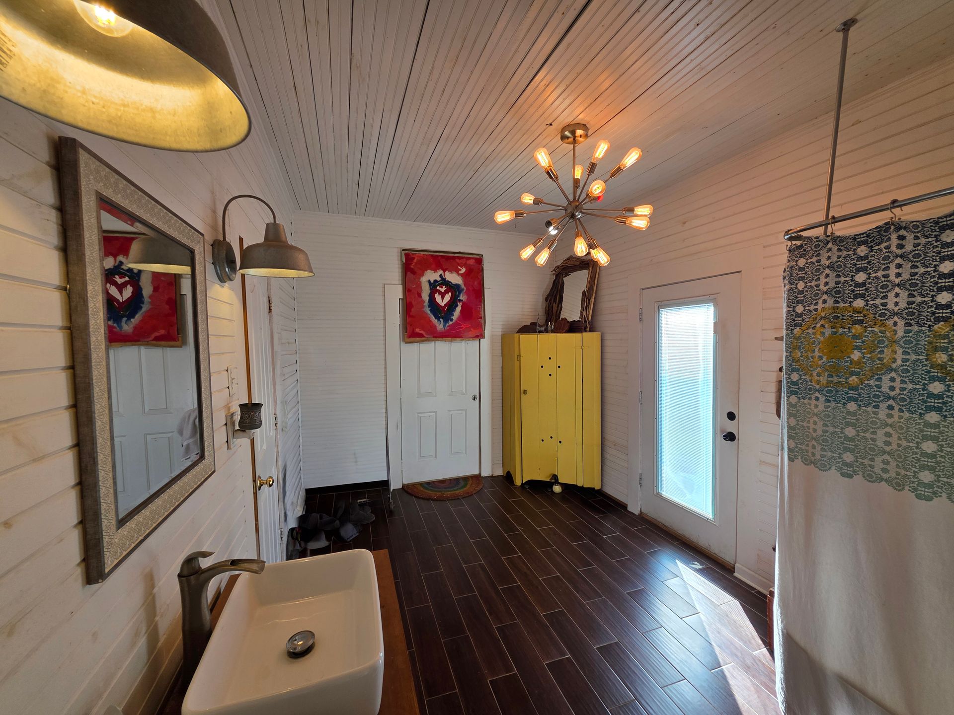 Bentonville-Roges-Springdale-Fayetteville-Pea-Ridge-Siloam-Springs-Bella-Vista-Arkansas-Investment-Property-Home-Residential-Commercial-Land-For-Sale-For-Lease-Mason-Capital-Group-Real-Estate-Firm-Keller-Williams-Coldwell-Banker-Re/Max-Brandon-Group-Walmart-Relocation-Zillow-Realtor