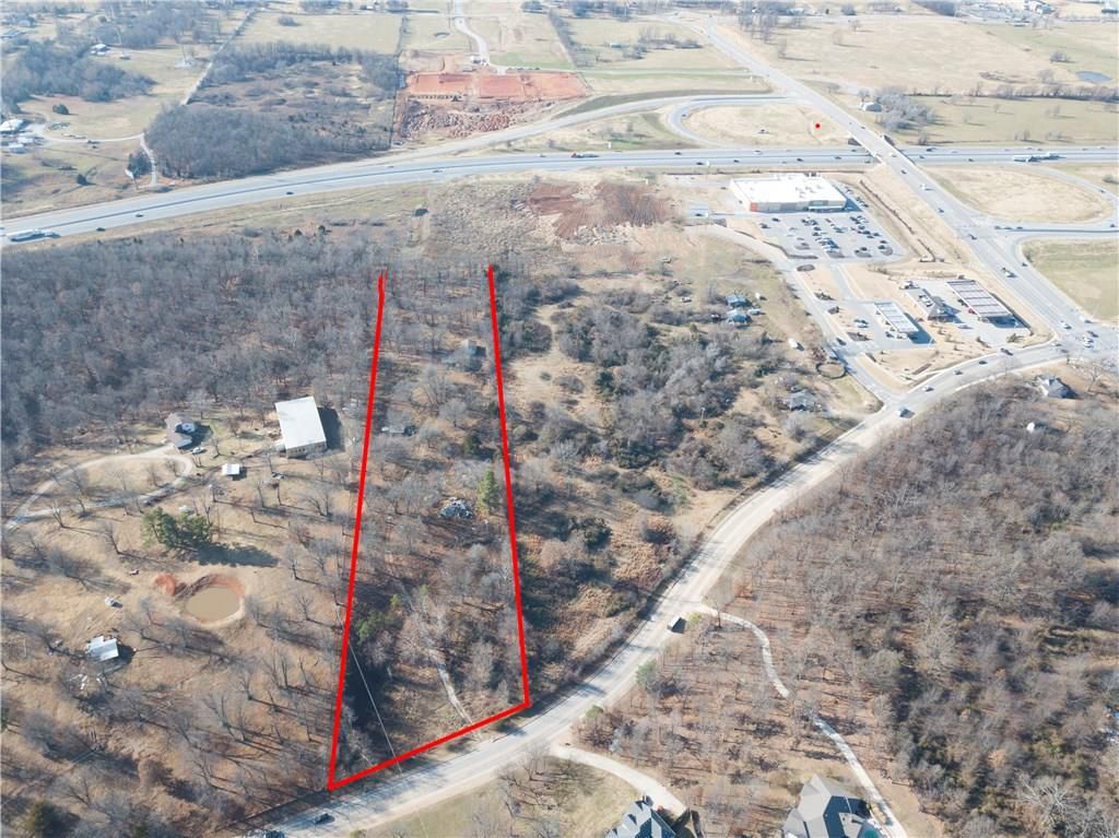 Bentonville-Roges-Springdale-Fayetteville-Pea-Ridge-Siloam-Springs-Bella-Vista-Arkansas-Investment-Property-Home-Residential-Commercial-Land-For-Sale-For-Lease-Mason-Capital-Group-Real-Estate-Firm-Keller-Williams-Coldwell-Banker-Re/Max-Brandon-Group-Walmart-Relocation