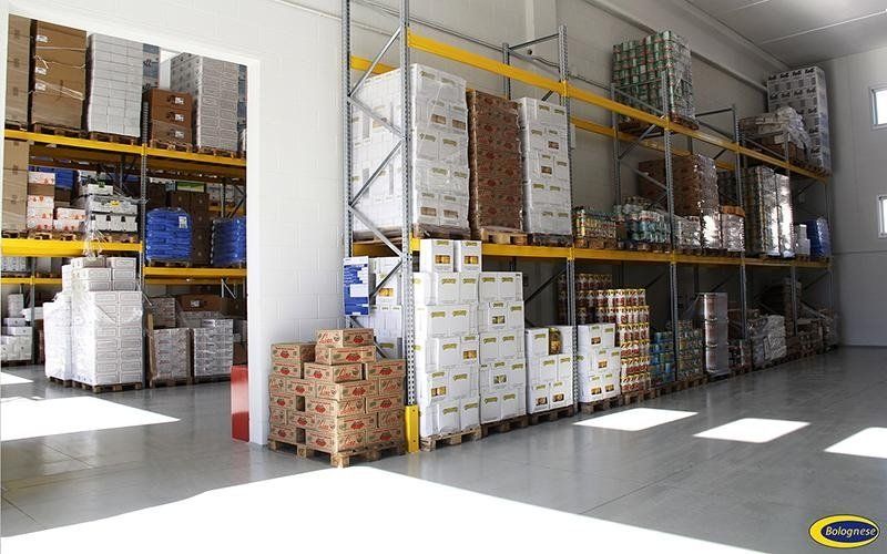 Prodotti per panificazione in magazzino