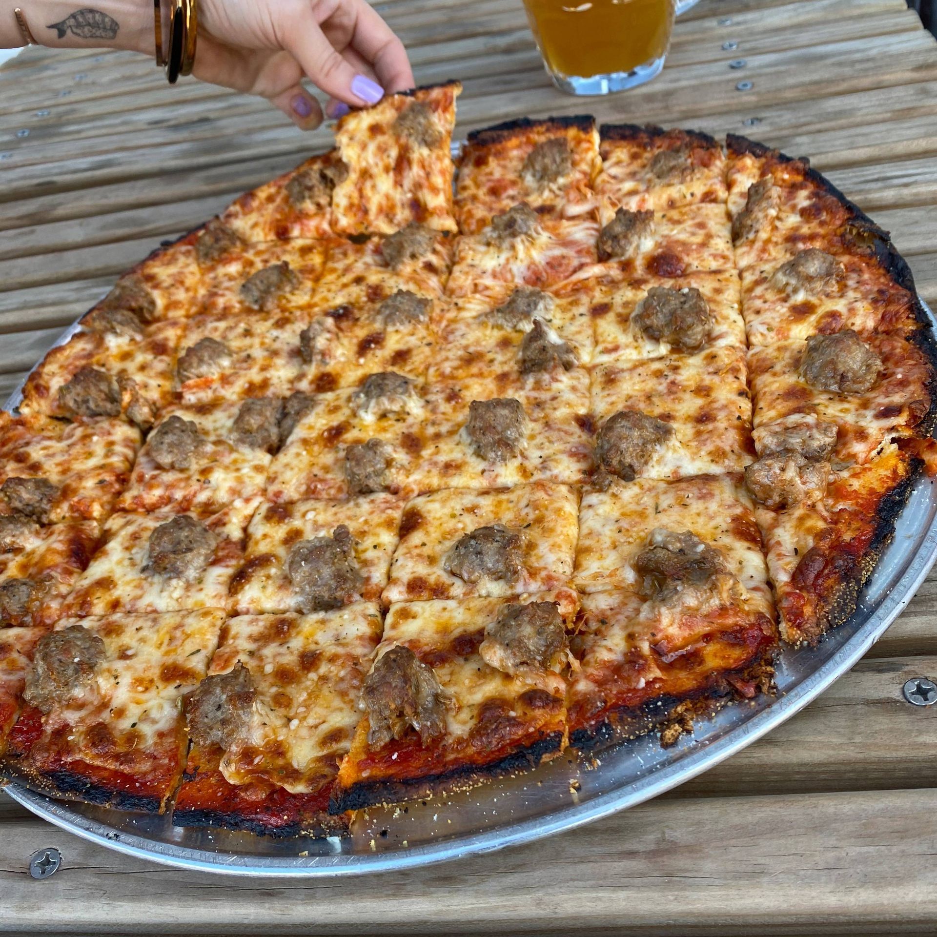 Chicago Tavern Style : Recipe: Crispy Chicago Style Tavern Pizza Dough ...