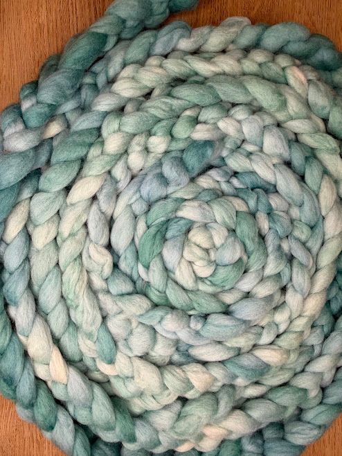 Merino-Rambouillet Top in Shades of light green 4 oz
