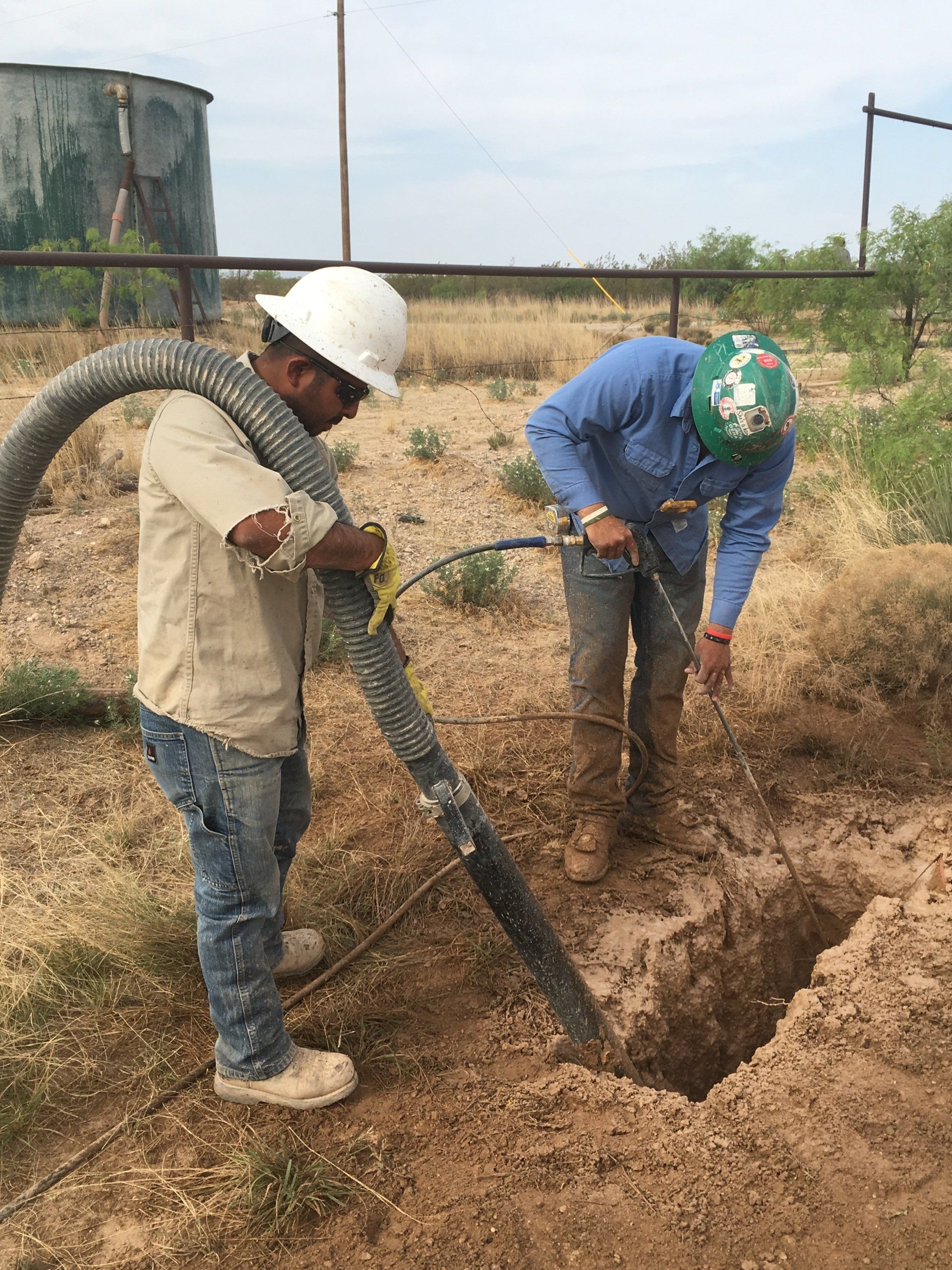 Hydrovac Excavation Houston, TX; Hobbs, NM & Artesia, NM Creek Pipe
