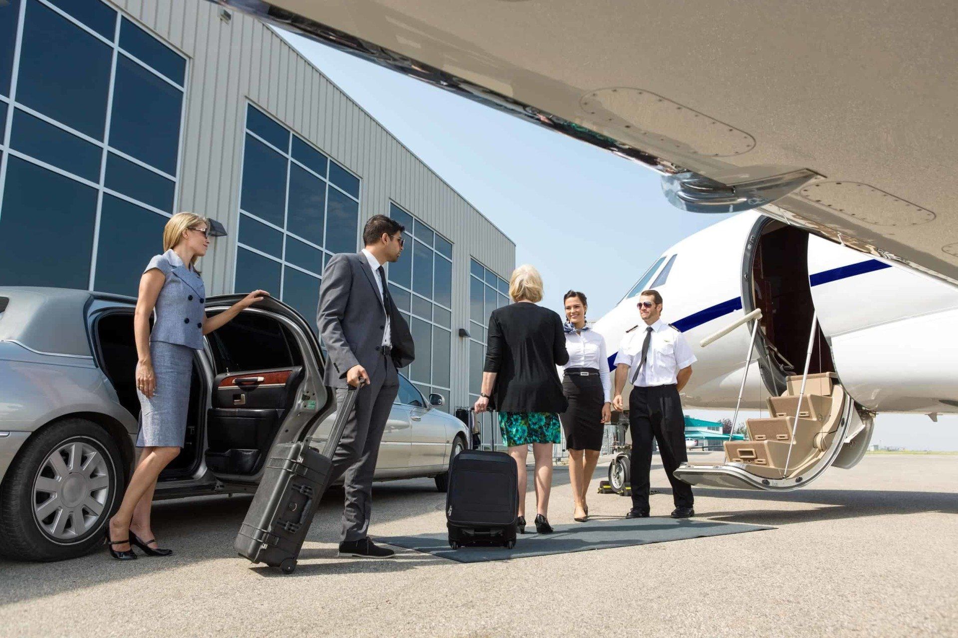 airport limousine service twin cities.