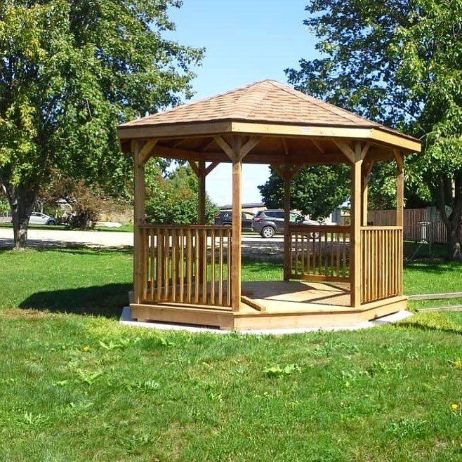 Gaazebo in Celebration Square before final construction