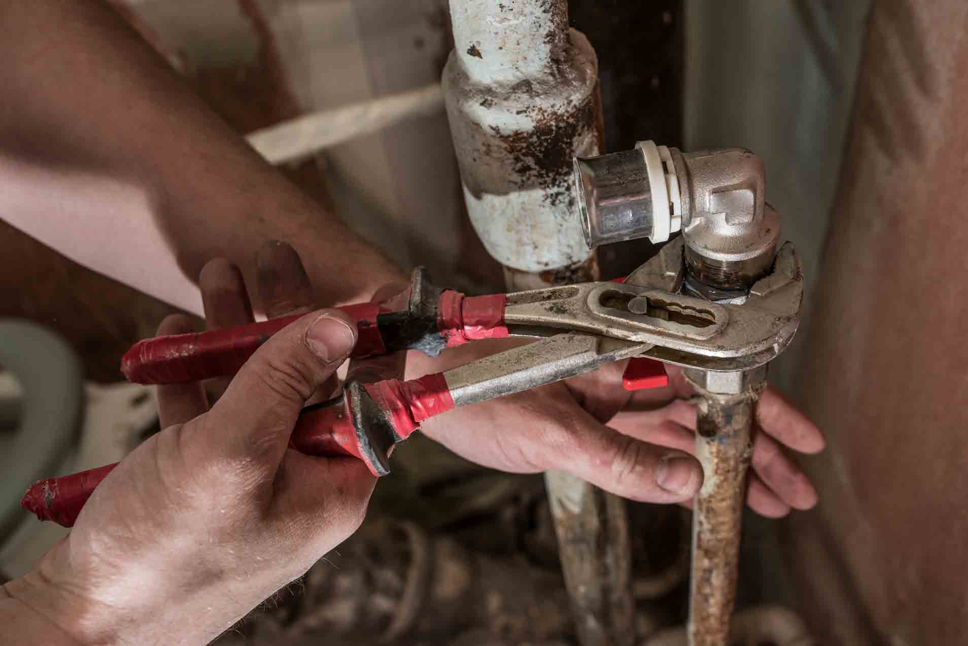 Replacing the faucet in the bathroom