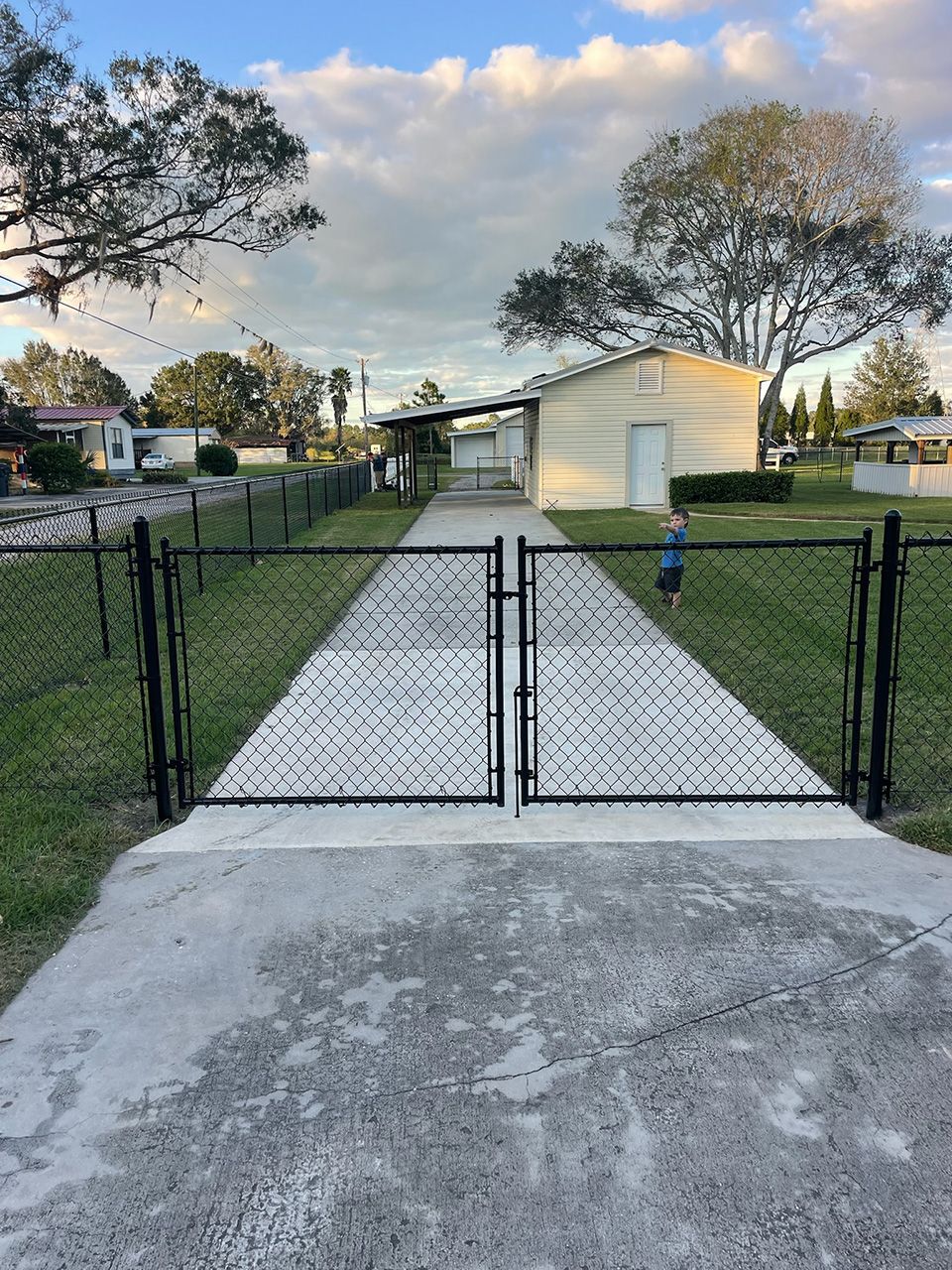 Well Grounded Fencing 30
