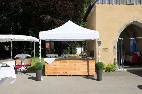 Michael Lehmann, Wein-Musketier in Aalen, Salach und Göppingen macht Ihr Fest zum Erlebnis mit der Mobile Weinbar zum Mieten