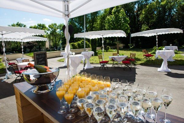 Michael Lehmann, Wein-Musketier in Aalen, Salach und Göppingen macht Ihr Fest zum Erlebnis mit der Mobile Weinbar zum Mieten