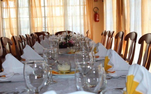 Tavolata prima di un banchetto