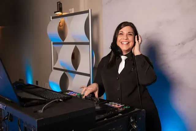 A seasoned radio announcer and DJ with over a decade of experience, Dayna blends musical versatility with a knack for preparation and poise. Whether spinning Country, Rock, or dance hits, she brings a steady hand and fun presence.