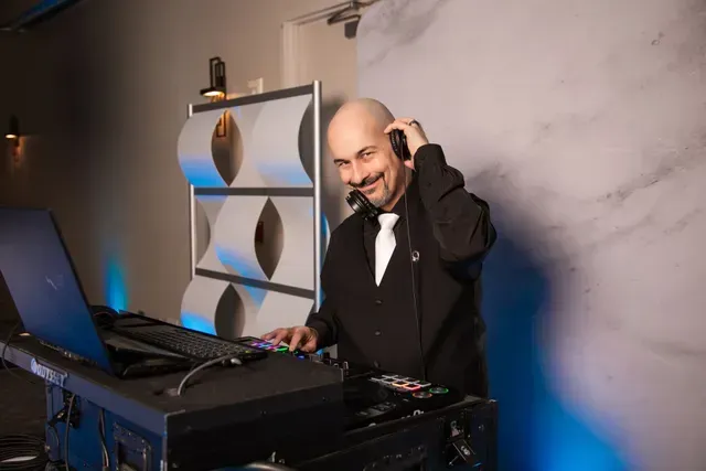 A seasoned on-air radio personality since 2006, Gregg brings serious energy and genre-spanning knowledge from Classic Rock to EDM. He’s the go-to for music trivia and unforgettable moments.