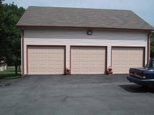 3 Doors Garage — Garages in Old Hickory, TN