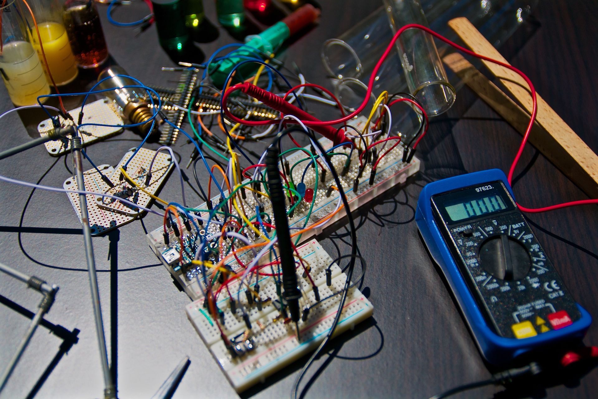 We provide cheap and affordable technical services in Dubai