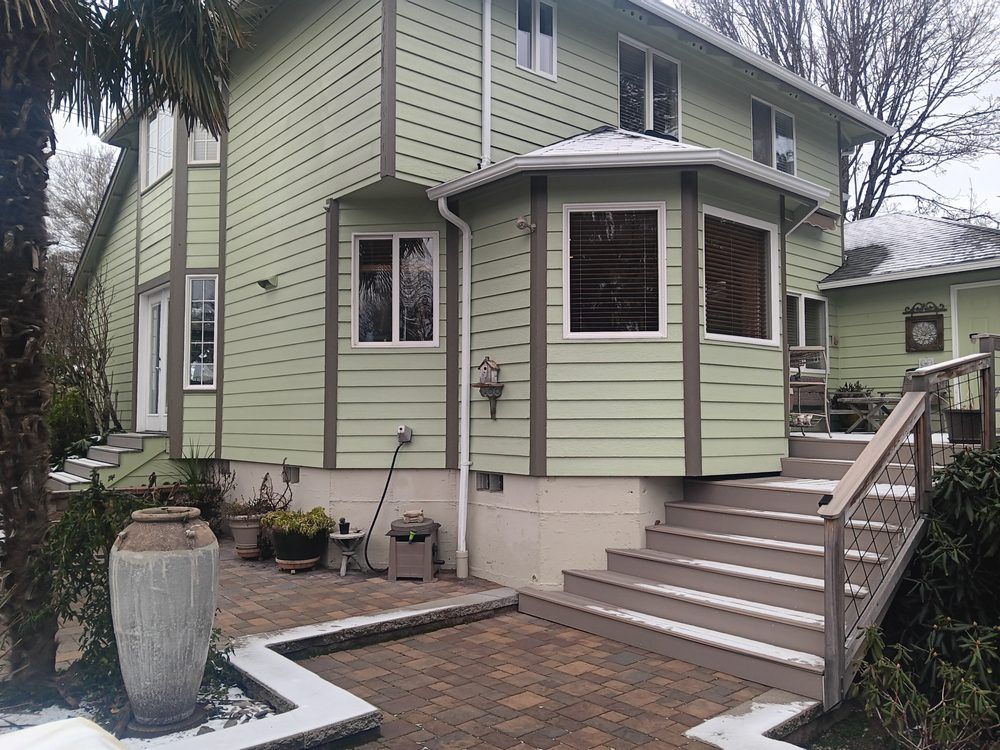 Bellingham Deck Staining and House Painting