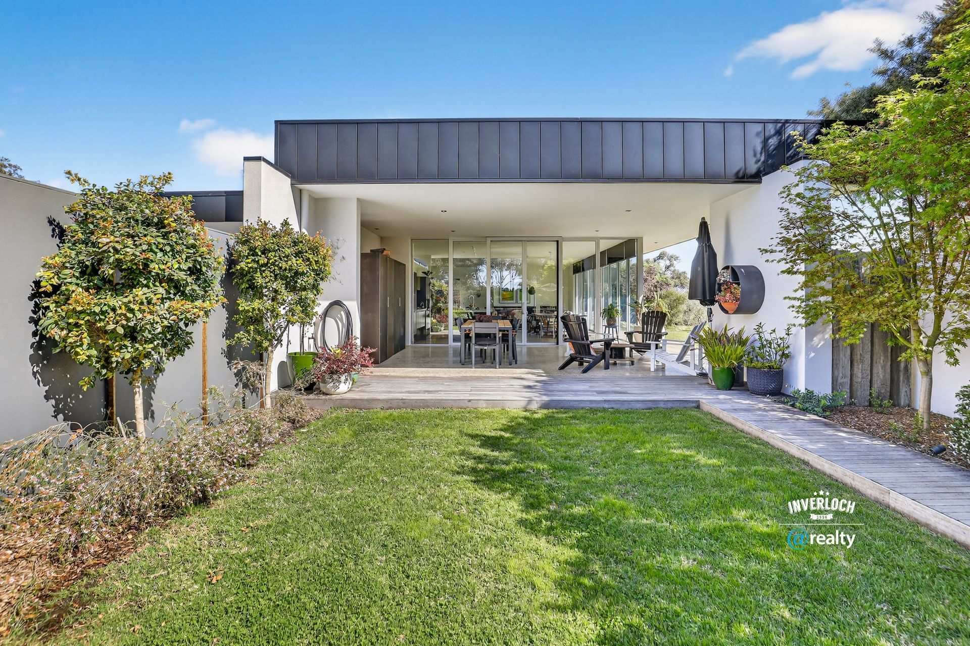 December small acreage sales