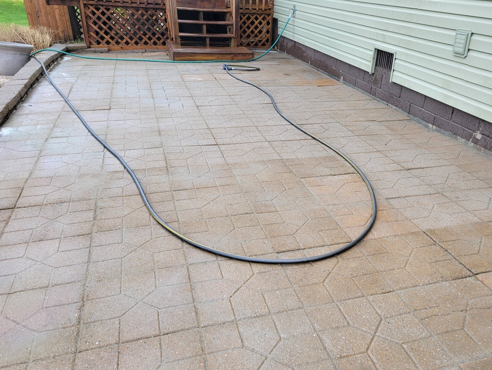 paver surface cleaning re-sanded moss mold removal pressure washing Harrisburg Mechanicsburg pa