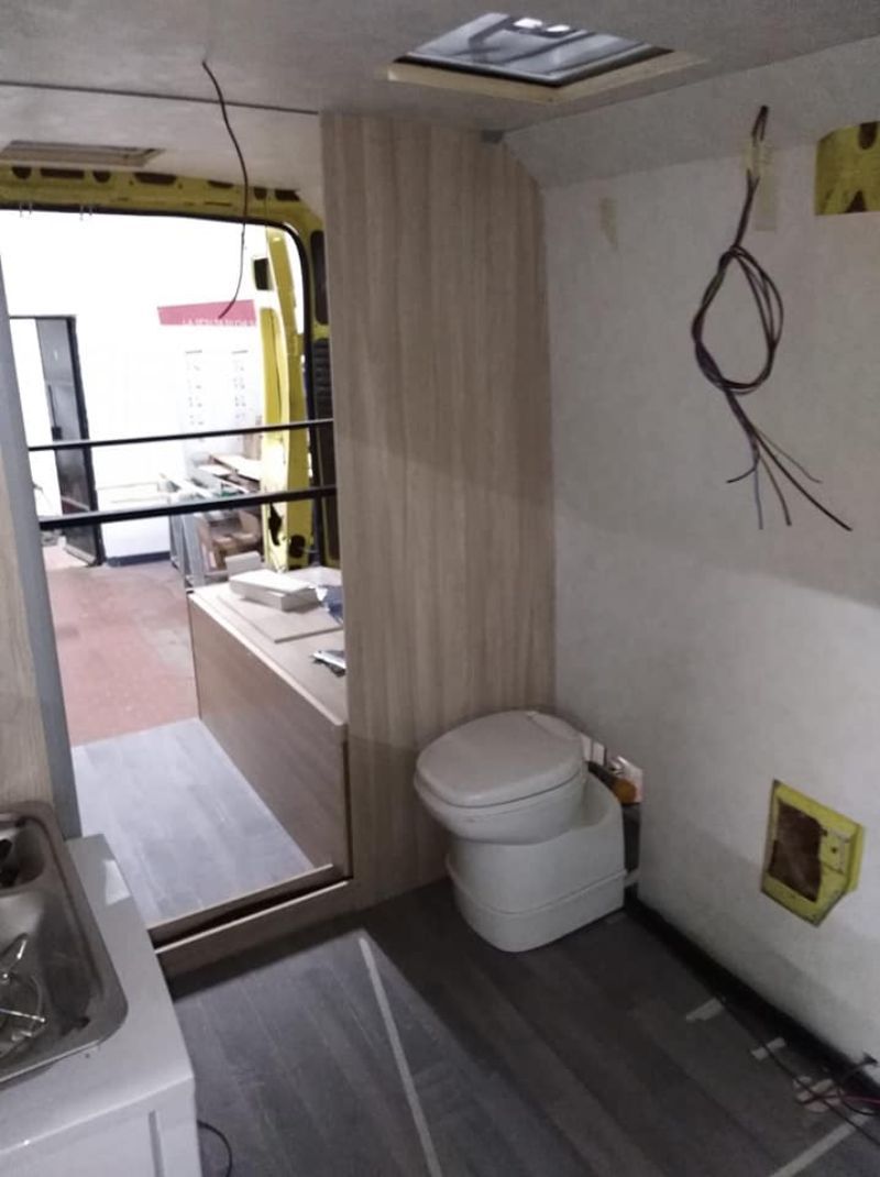 progettazione camper zona bagno