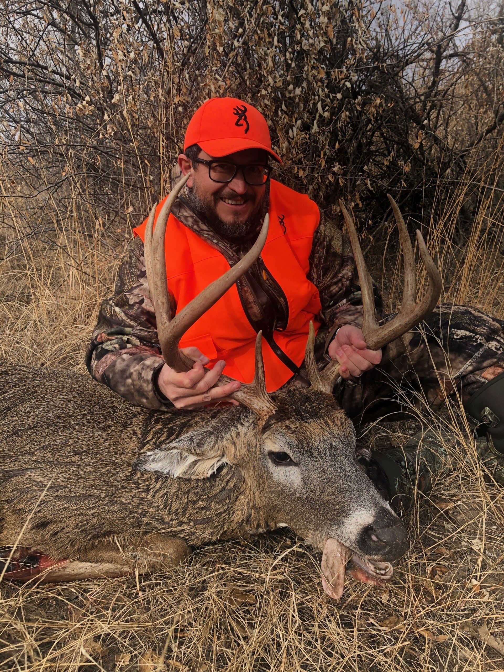 Nebraska Whitetail & Mule Deer Hunts Guide & Outfitter
