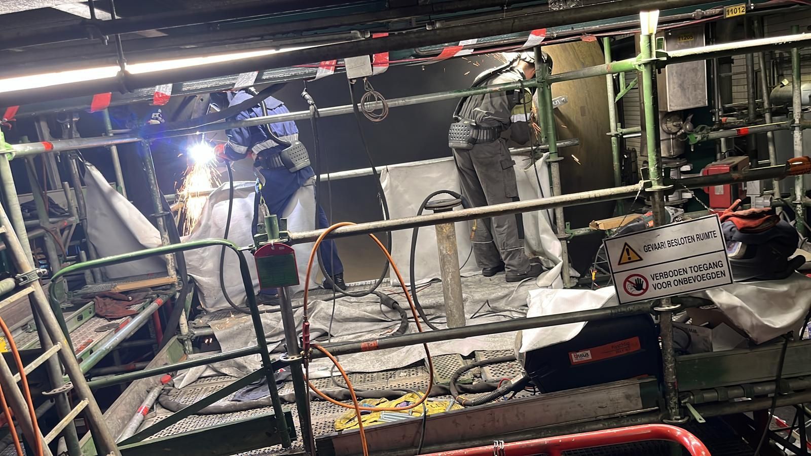 lassen, slijpen en gutsen