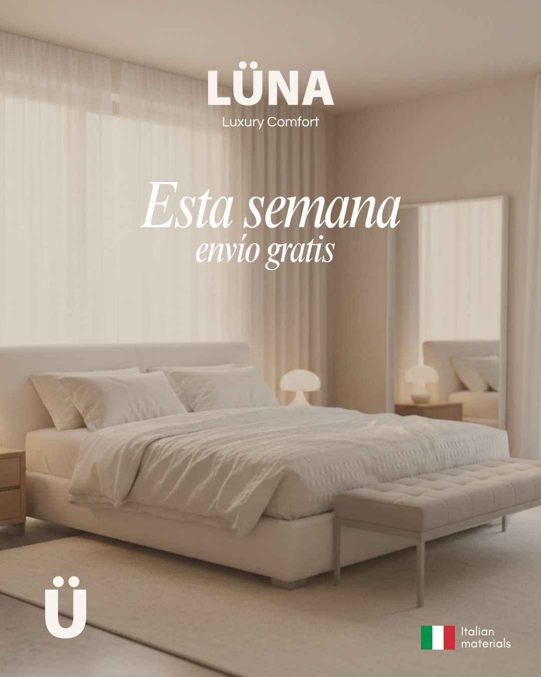 Acogedora sala de estar con espejo apoyado en el suelo, sofá color canela, lámpara de pie y mesa de centro de madera junto a la ventana.