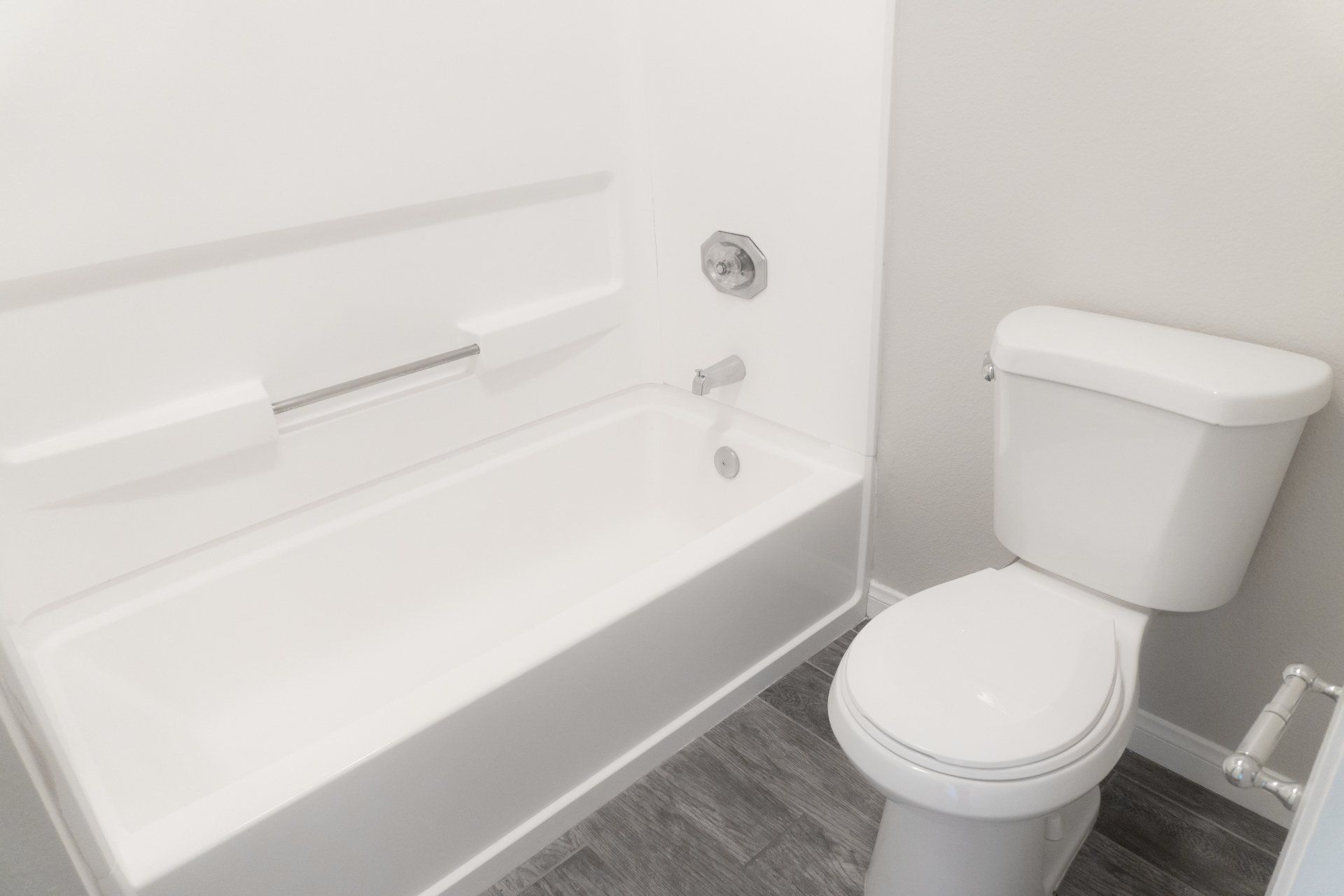 the highlands condos bathroom