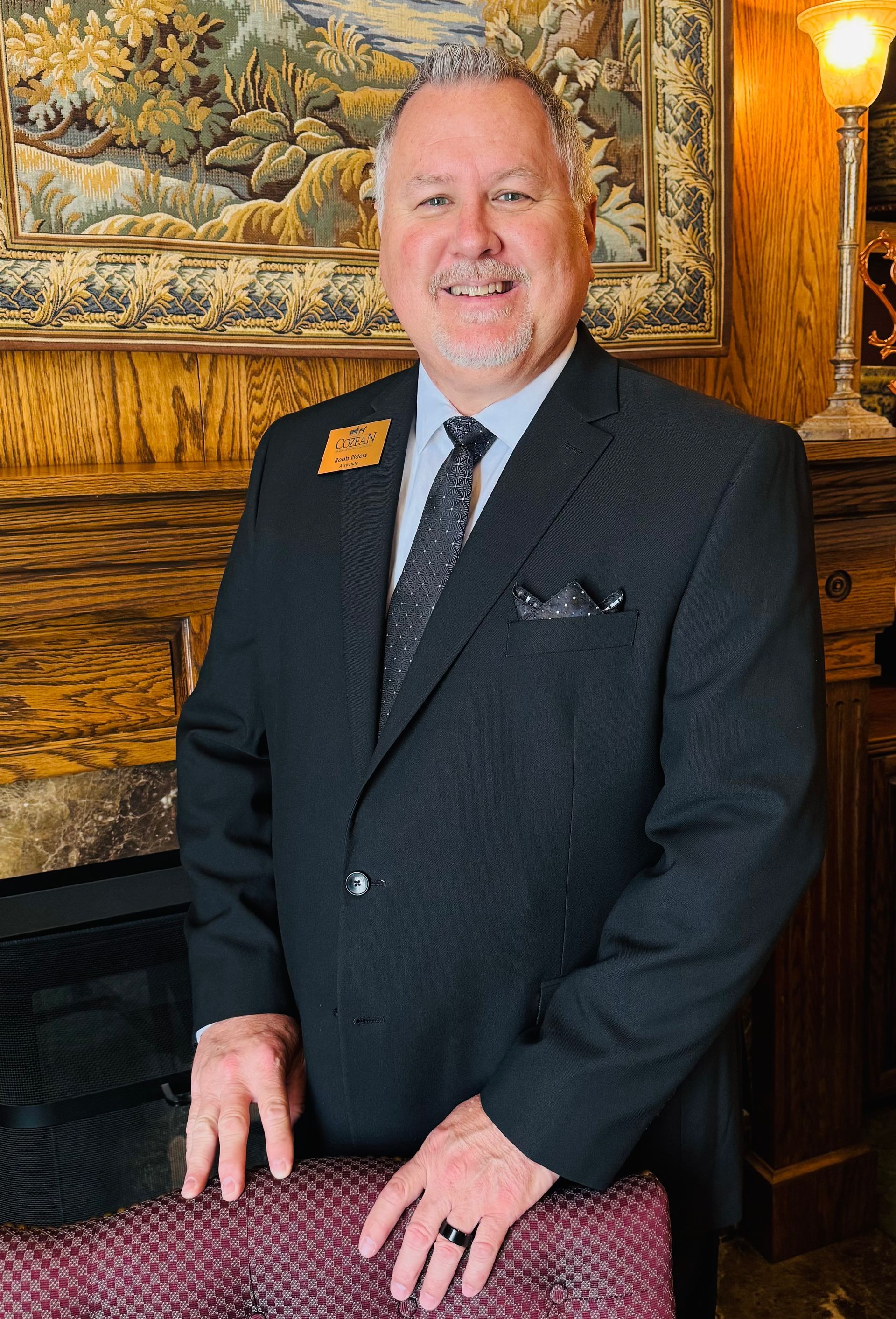Robb Elders