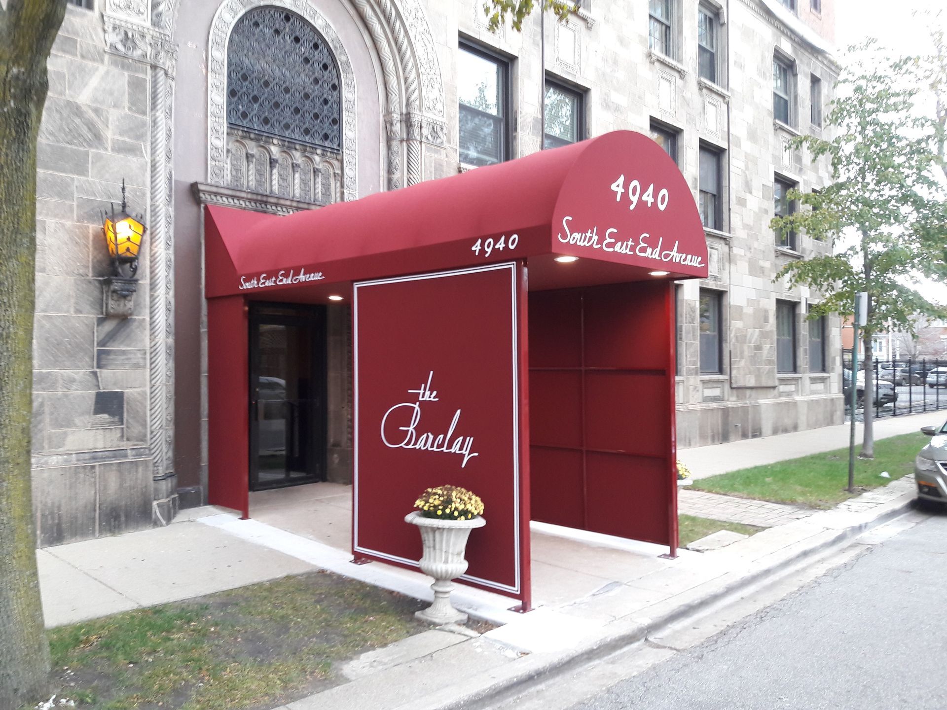 A red awning with the number 4940 on it