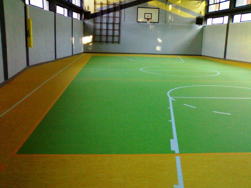 Realizzazione struttura per campo da calcetto esterno