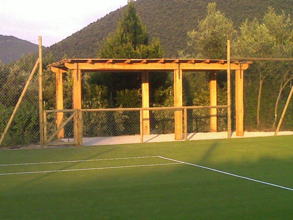 Struttura in legno per campo sportivo